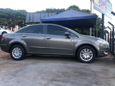 2011 FIAT linea lx 1.8 completo
