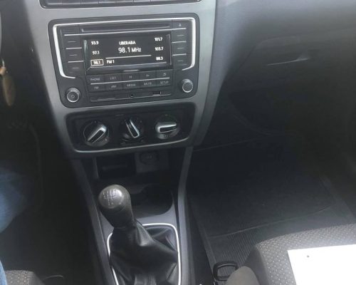 2018 Volkswagen spacefox trandline 1.6 completo-mg-car-veiculos-11